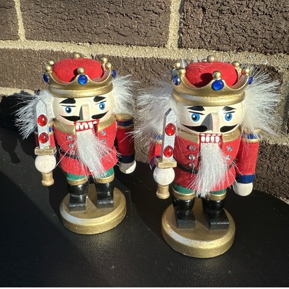 King Nutcracker Mini Pair - Picture 8 of 8